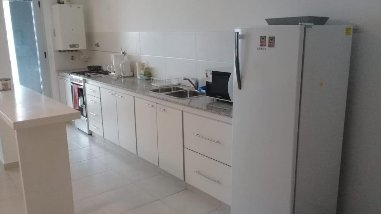 Apartamento Veluvi Puerto Madryn Exterior foto
